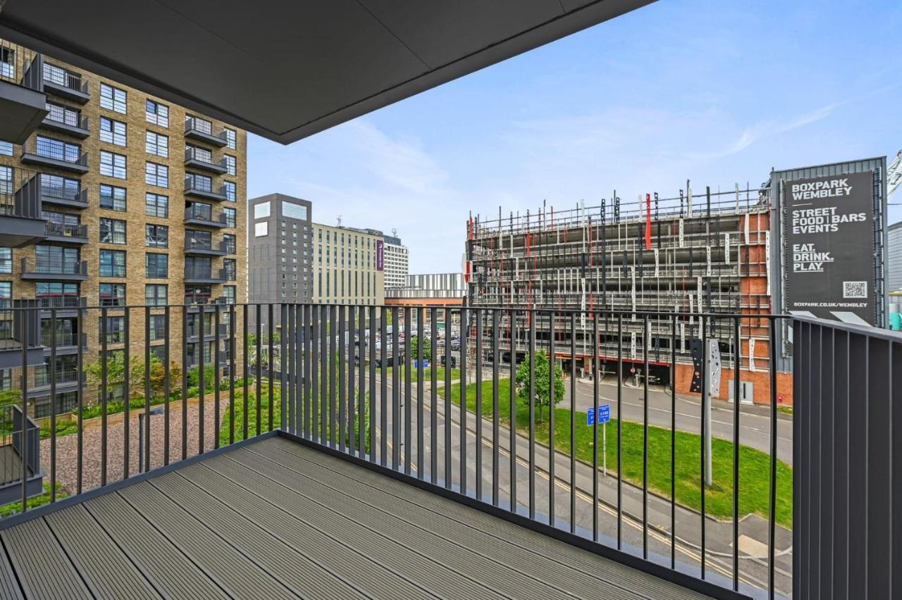 Modern And Chic Apartments At Ferrum Near Wembley Park ลอนดอน ภายนอก รูปภาพ