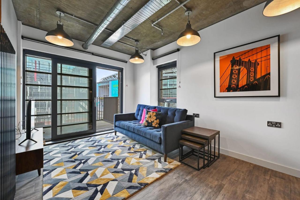 Modern And Chic Apartments At Ferrum Near Wembley Park ลอนดอน ภายนอก รูปภาพ
