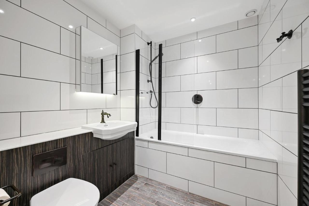 Modern And Chic Apartments At Ferrum Near Wembley Park ลอนดอน ภายนอก รูปภาพ