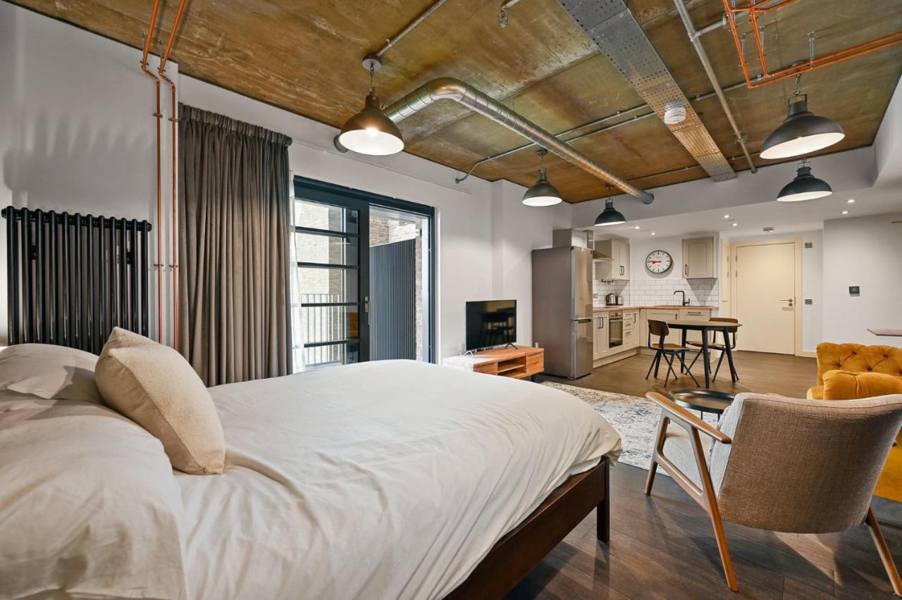 Modern And Chic Apartments At Ferrum Near Wembley Park ลอนดอน ภายนอก รูปภาพ