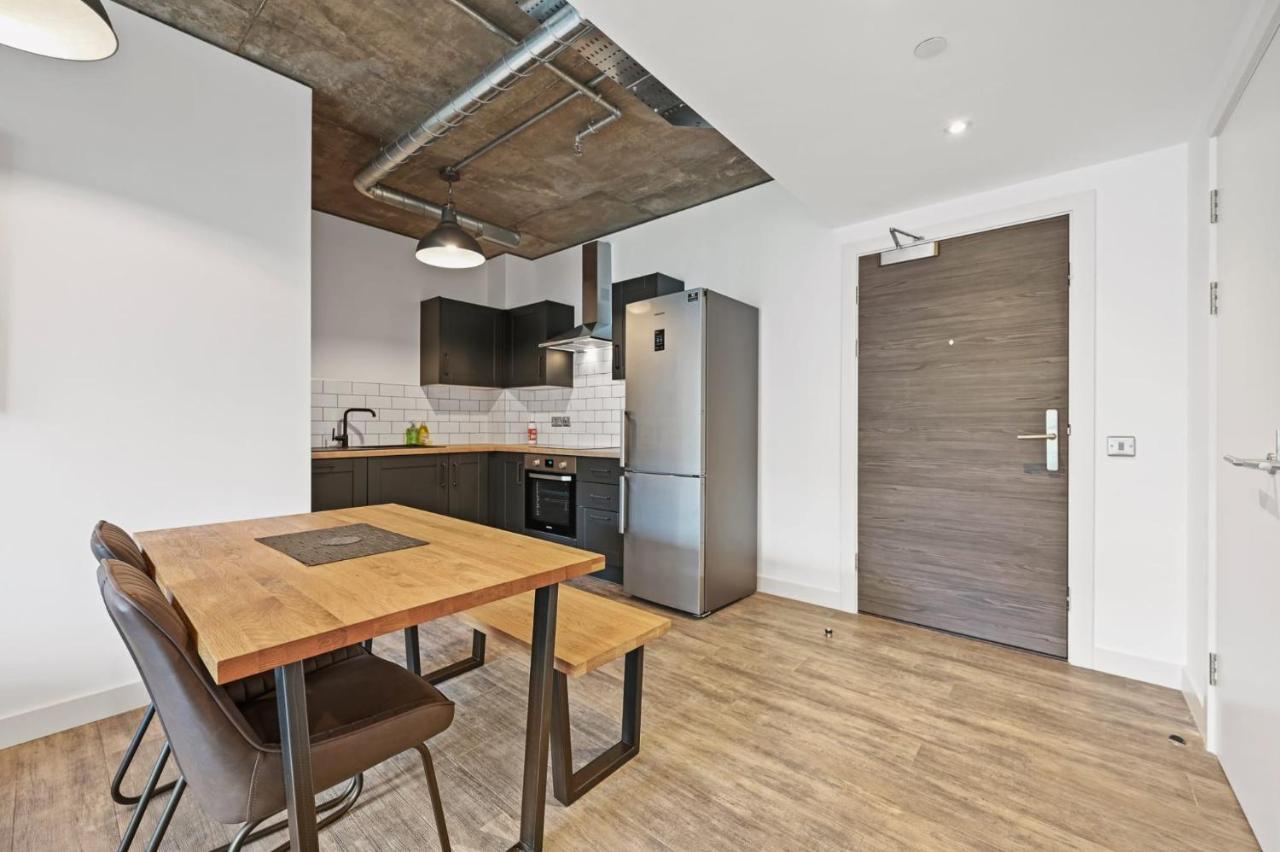 Modern And Chic Apartments At Ferrum Near Wembley Park ลอนดอน ภายนอก รูปภาพ