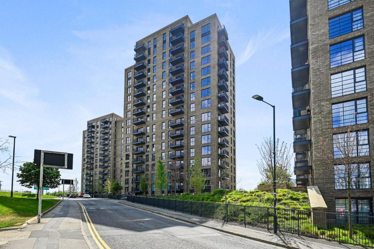 Modern And Chic Apartments At Ferrum Near Wembley Park ลอนดอน ภายนอก รูปภาพ