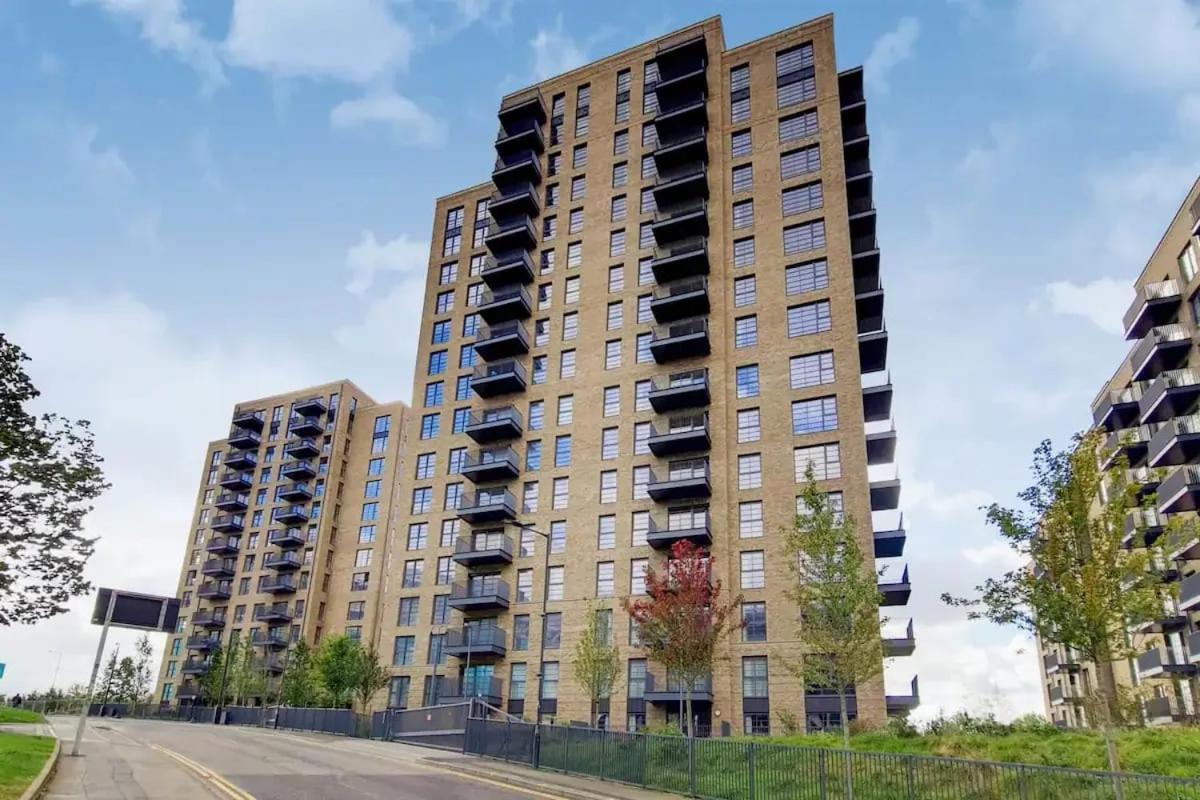 Modern And Chic Apartments At Ferrum Near Wembley Park ลอนดอน ภายนอก รูปภาพ